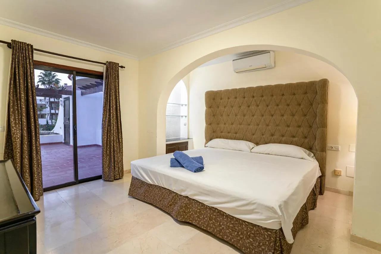 *** Aparthotel Apartamentos Albatros Golf Del Sur Tenerife San Miguel de Abona Spain